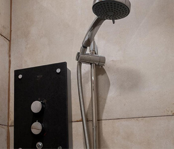 A close up of the shower at Butch Cassidy's Bunkhouse